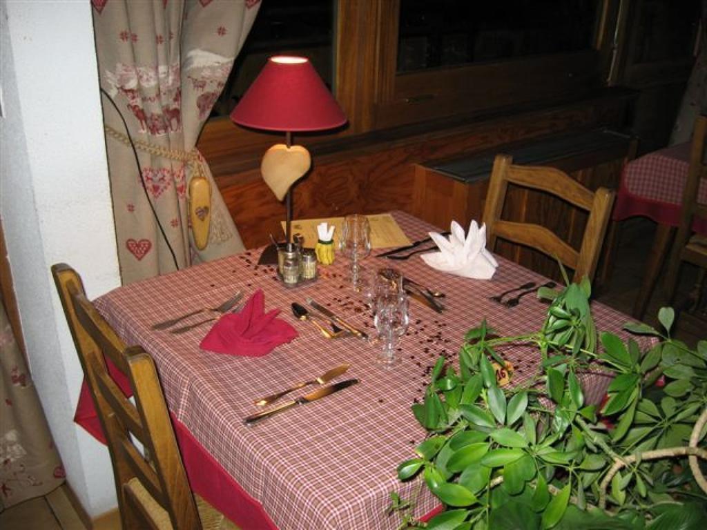 Hotel Le Ferraillon Abondance Dış mekan fotoğraf